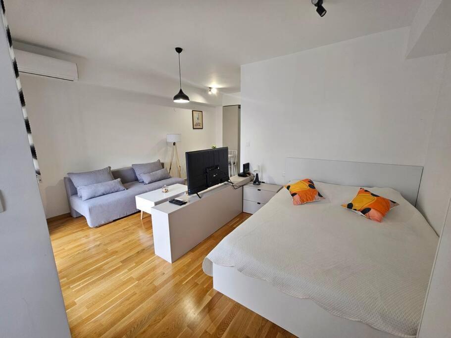 Milo Apartment スコピエ エクステリア 写真